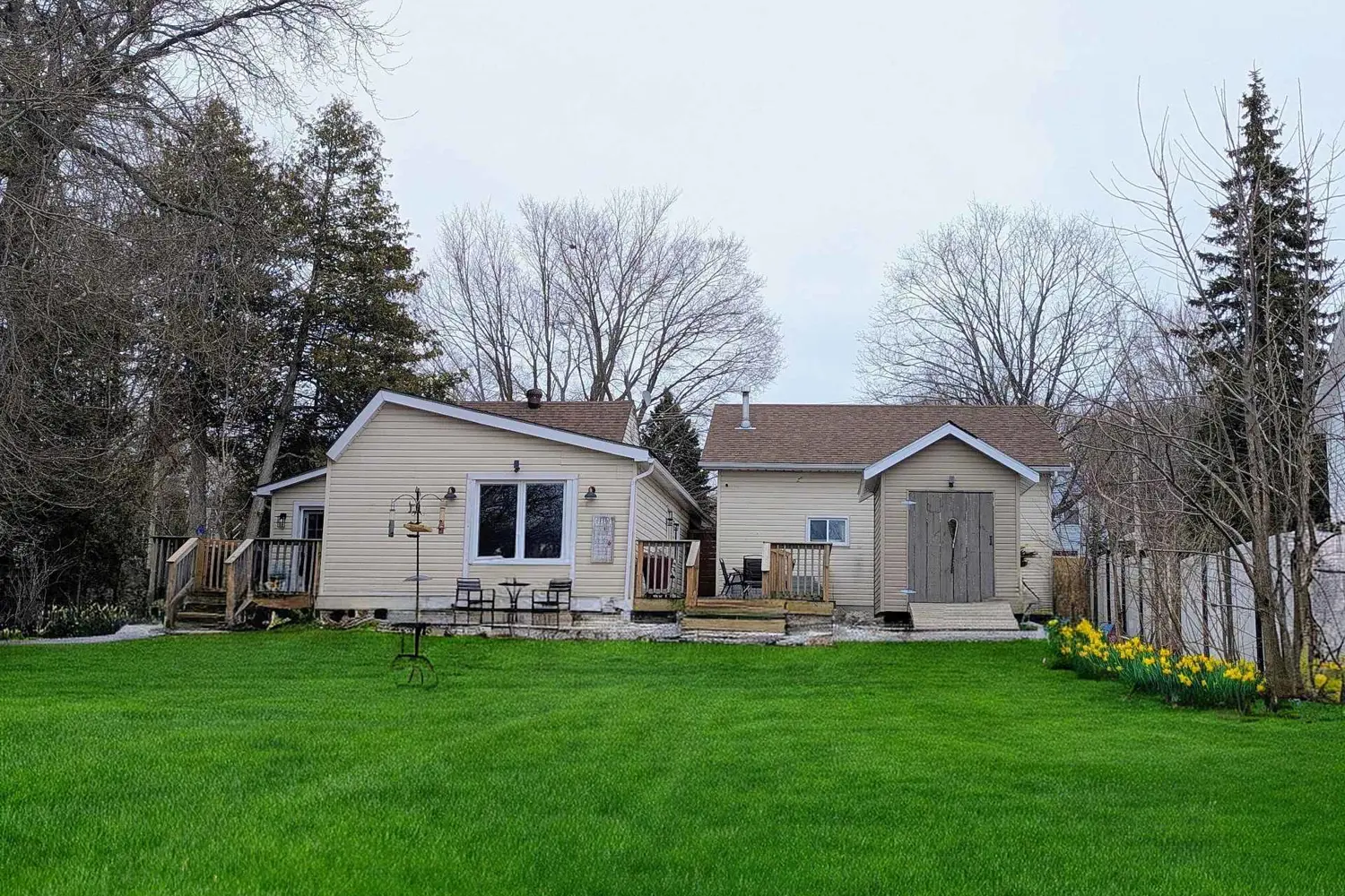 104 Richard Street photo 2