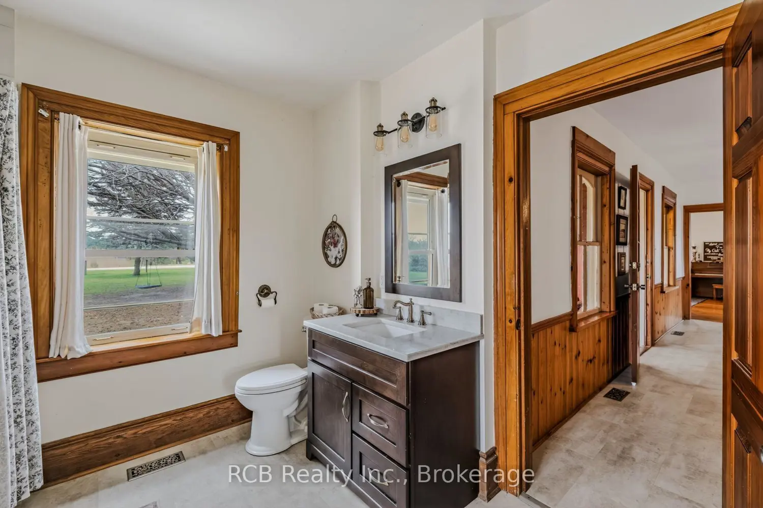 3531 Governors Road photo 4