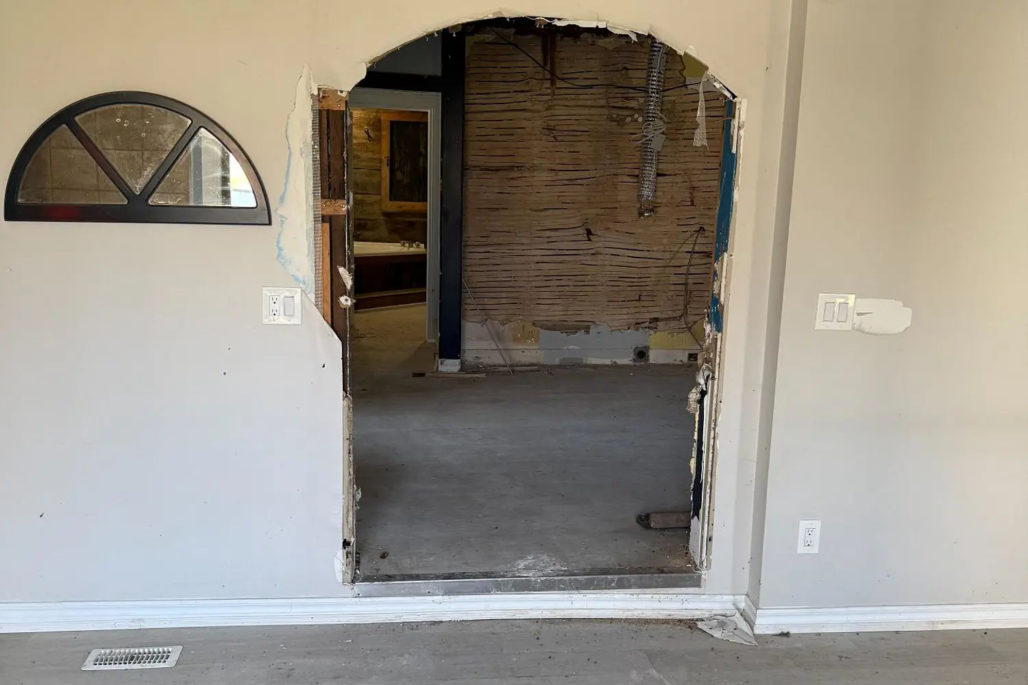 303 Brimley Road photo 5