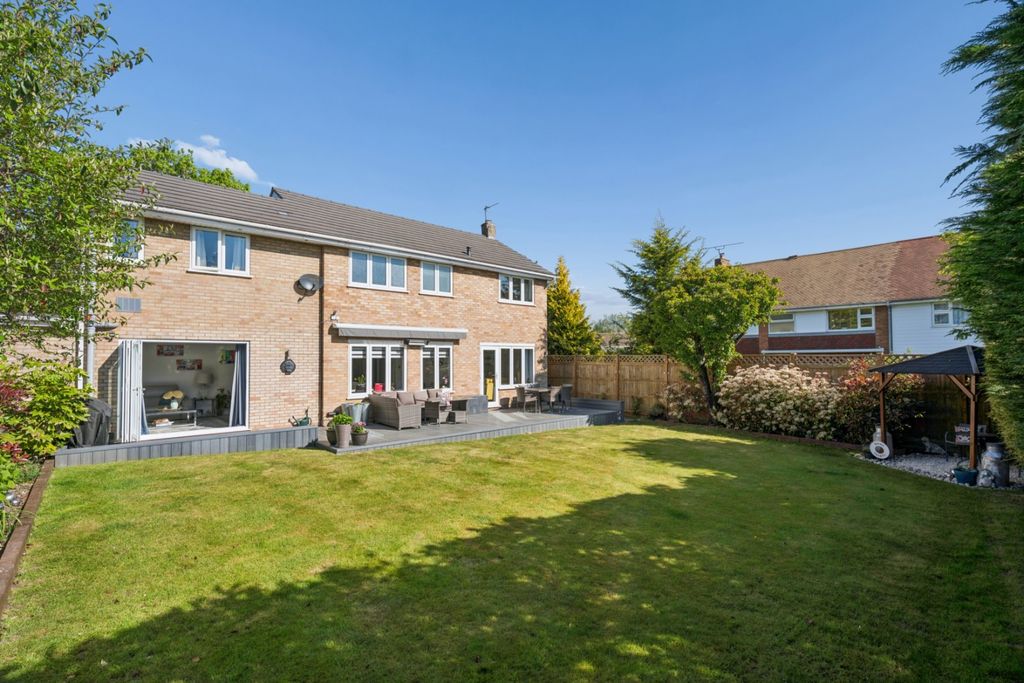 Additional image 18 of 4 bed detached house for saleMeadowcroft, Chalfont St. Peter, Gerrards Cross, Buckinghamshire SL9
