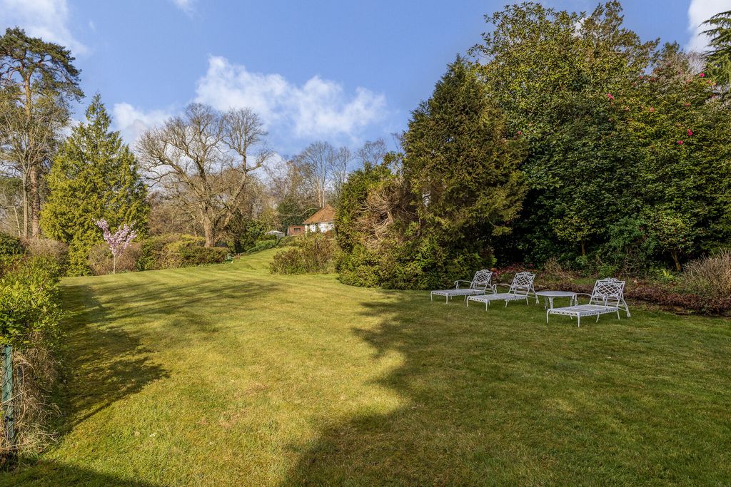 Additional image 35 of 6 bed detached house for saleSwifts Close, Moor Park, Farnham GU10