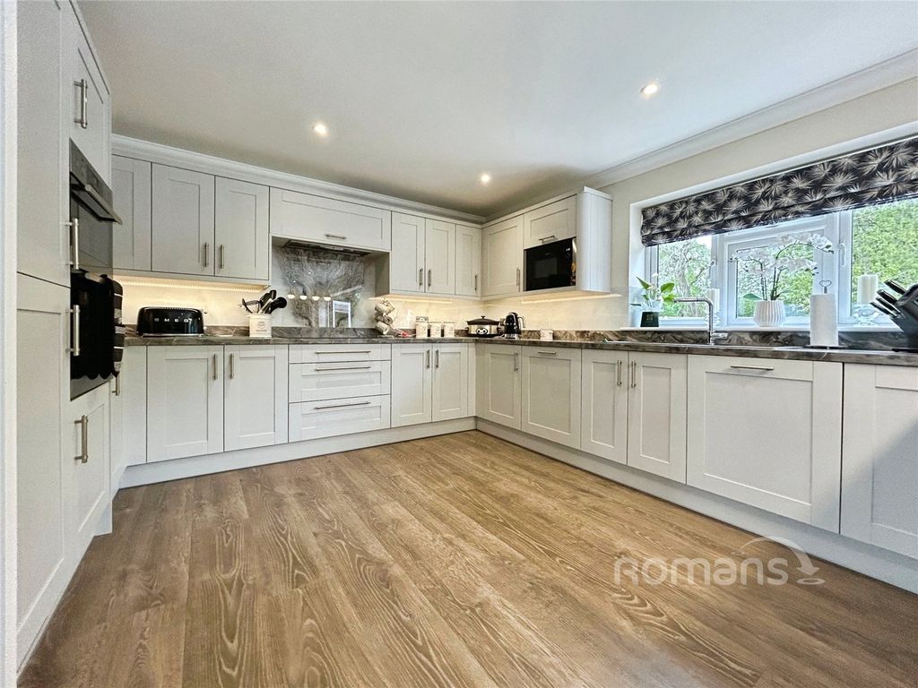 Additional image 2 of 4 bed detached house for saleGlebe Road, Farnborough, Hampshire GU14