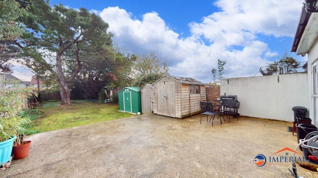 Additional image 20 of 4 bed semi-detached house for saleAllenby Road, Southall UB1