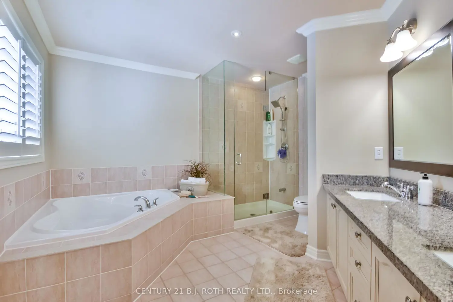 Additional image 10 of 38 Camelot Square