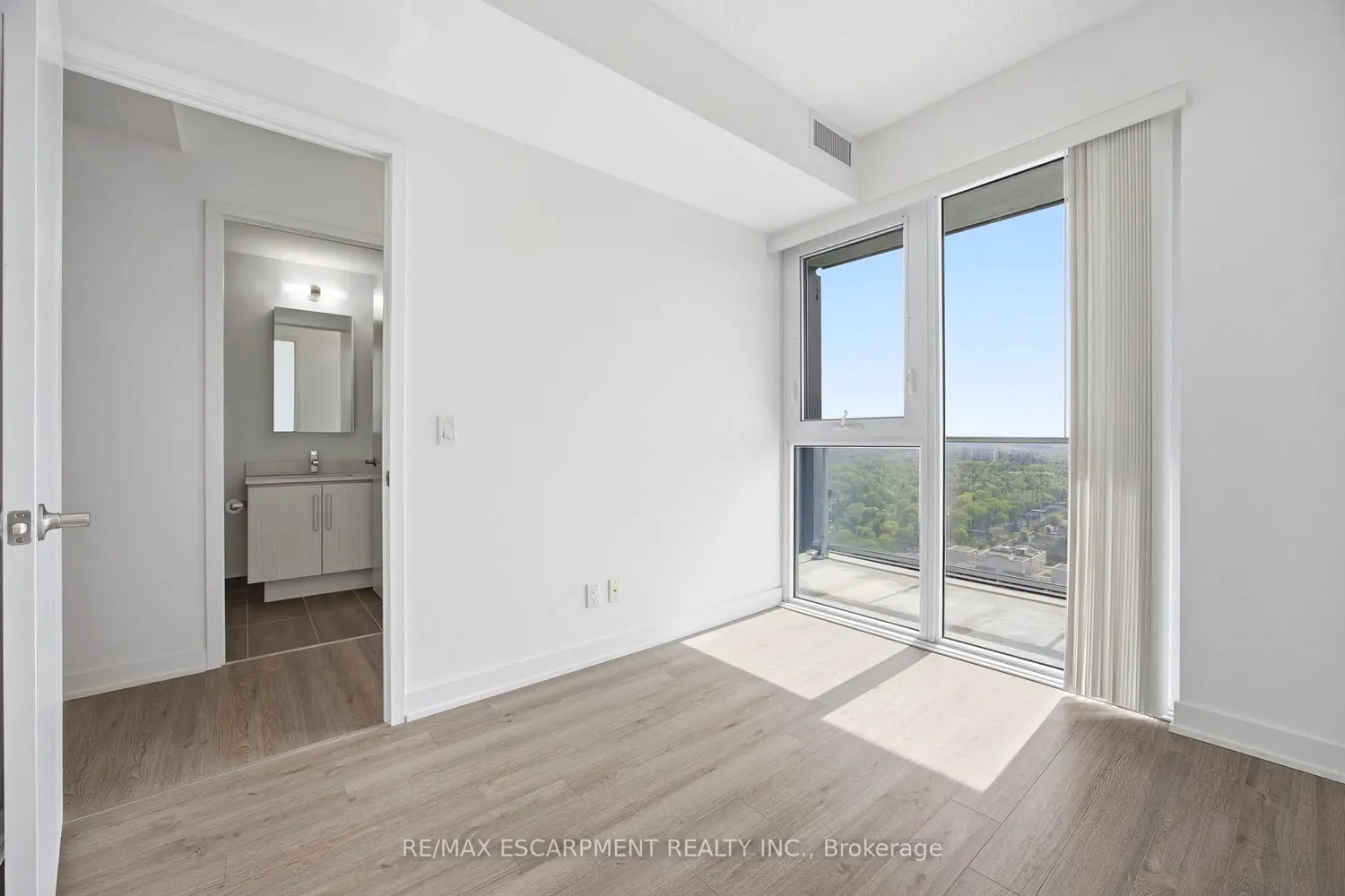 Additional image 8 of 5180 Yonge Street 2909