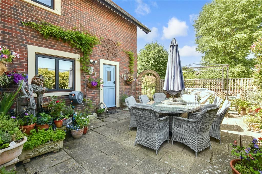 Additional image 13 of 4 bed detached house for saleLime Tree Court, Freshwater, Isle Of Wight PO40