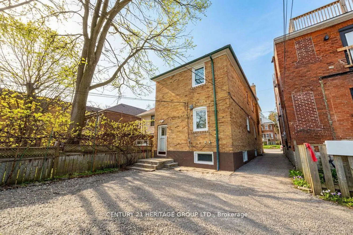 Additional image 19 of 215 Keele Street