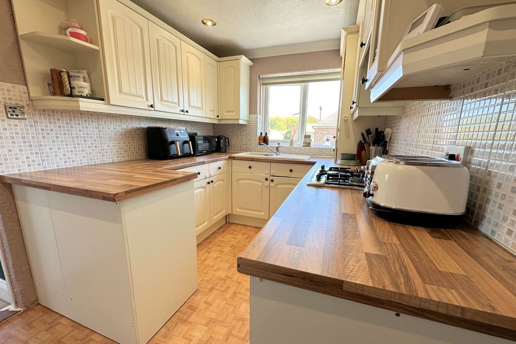 Additional image 15 of 4 bed maisonette for saleBayly Avenue, Portchester PO16