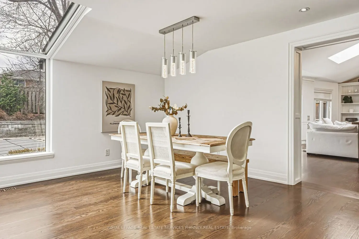 52 Joymar Drive photo 4