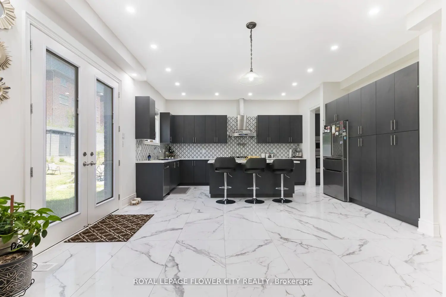 48 James Walker Avenue photo 5