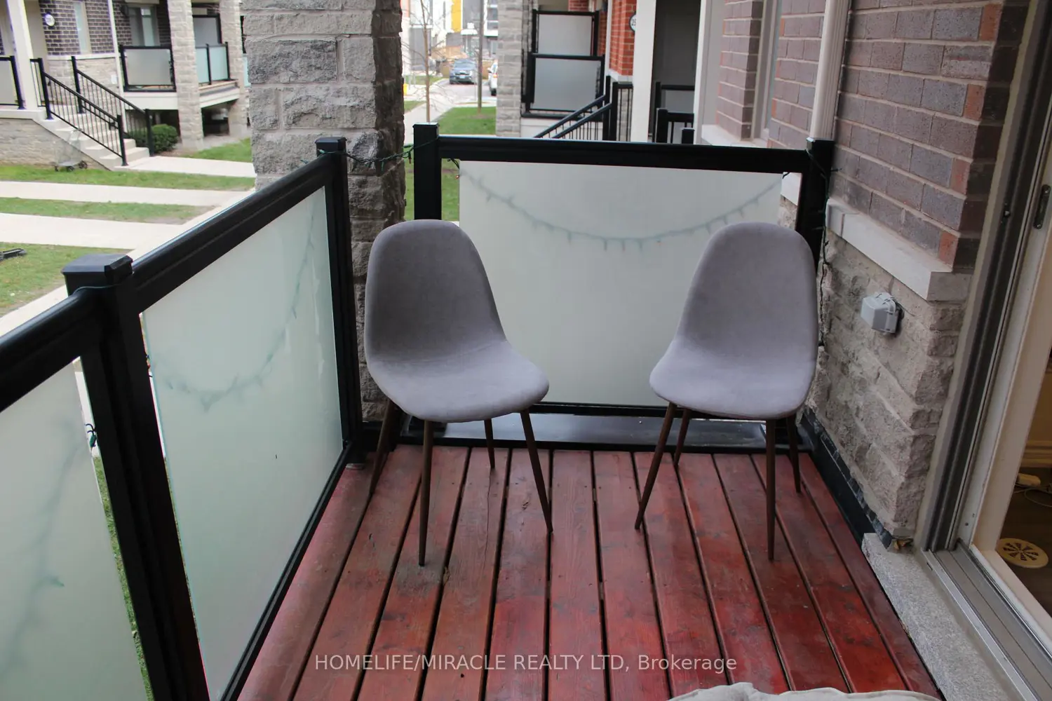 240 Lagerfeld Drive 5 photo 5