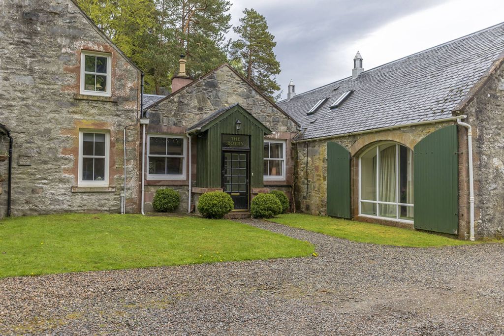 3 bed terraced house for saleScatwell, Strathconon, Muir Of Ord, Highland IV6