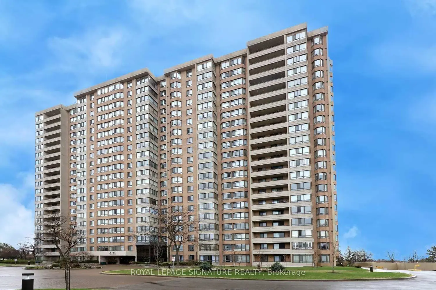 100 County Court Boulevard 1101