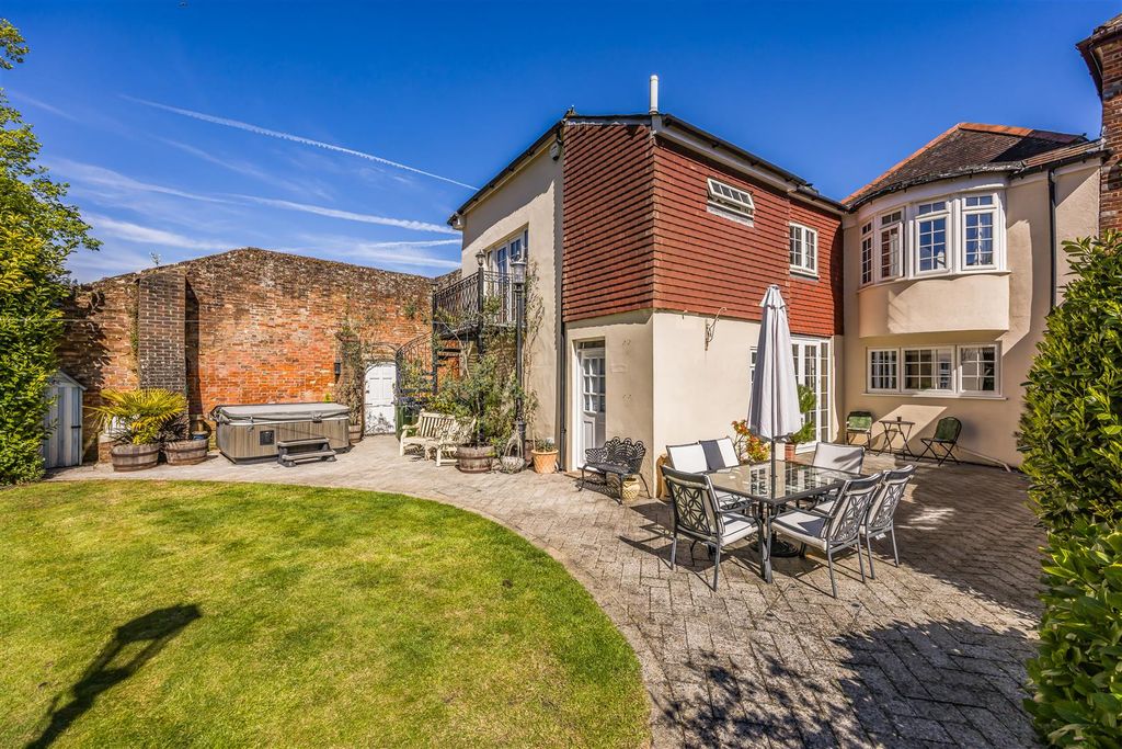 Additional image 35 of 5 bed property for saleCastle Street, Portchester PO16