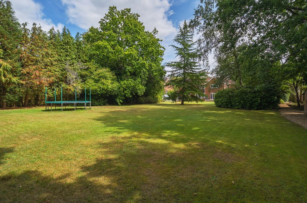 Additional image 5 of 6 bed detached house for saleGables Road, Church Crookham, Fleet, Hampshire GU52