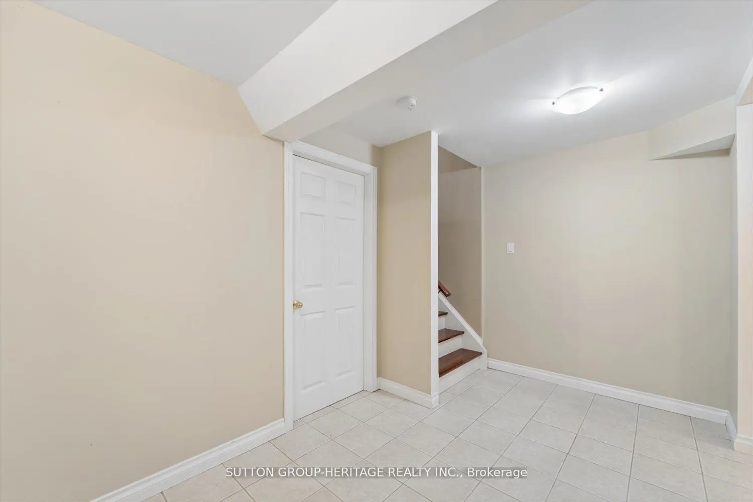 Additional image 10 of 1886 Pine Grove Avenue
