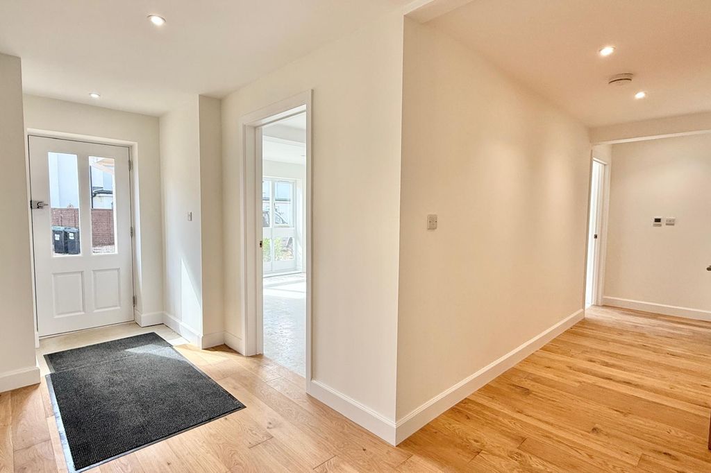 Additional image 5 of 3 bed bungalow for saleShaftesbury Street, Fordingbridge SP6