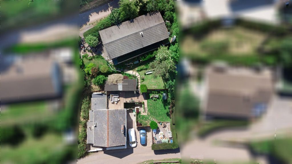 4 bed detached house for saleBroadlay, Ferryside SA17
