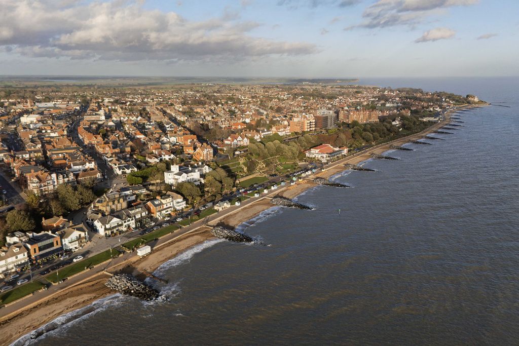 Additional image 22 of 2 bed flat for saleStanley Road, Felixstowe IP11