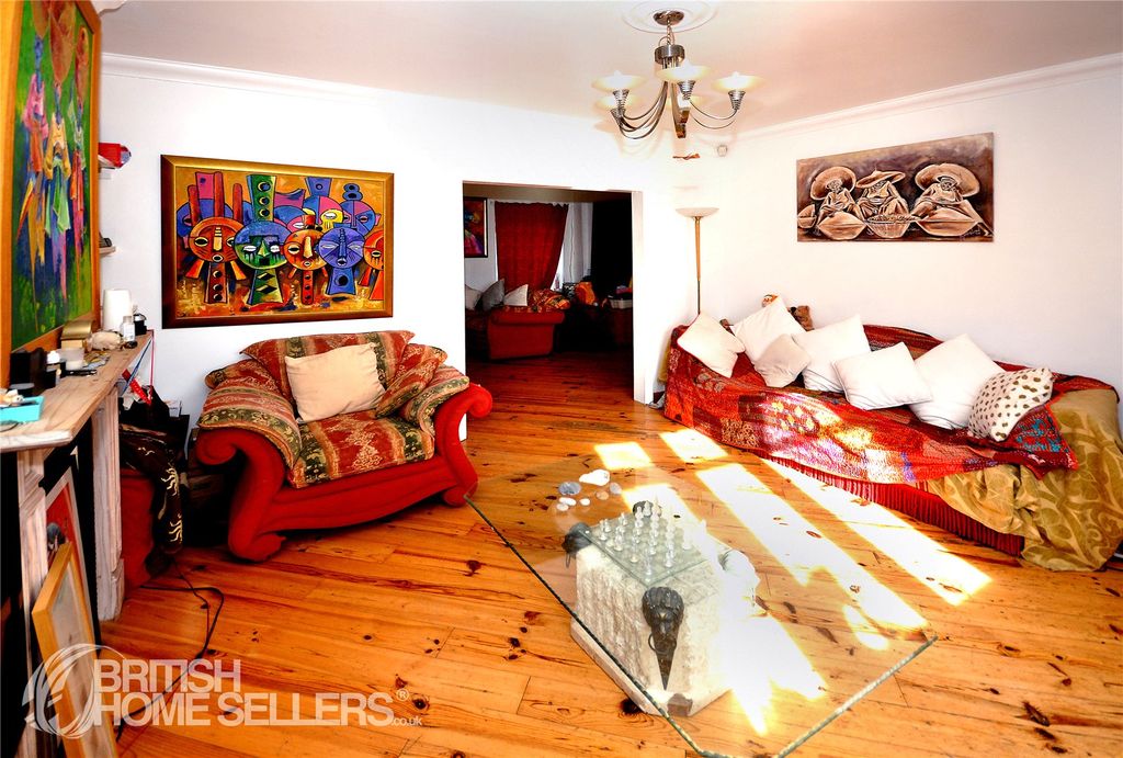 Additional image 5 of 4 bed semi-detached house for saleHind Crescent, Erith DA8