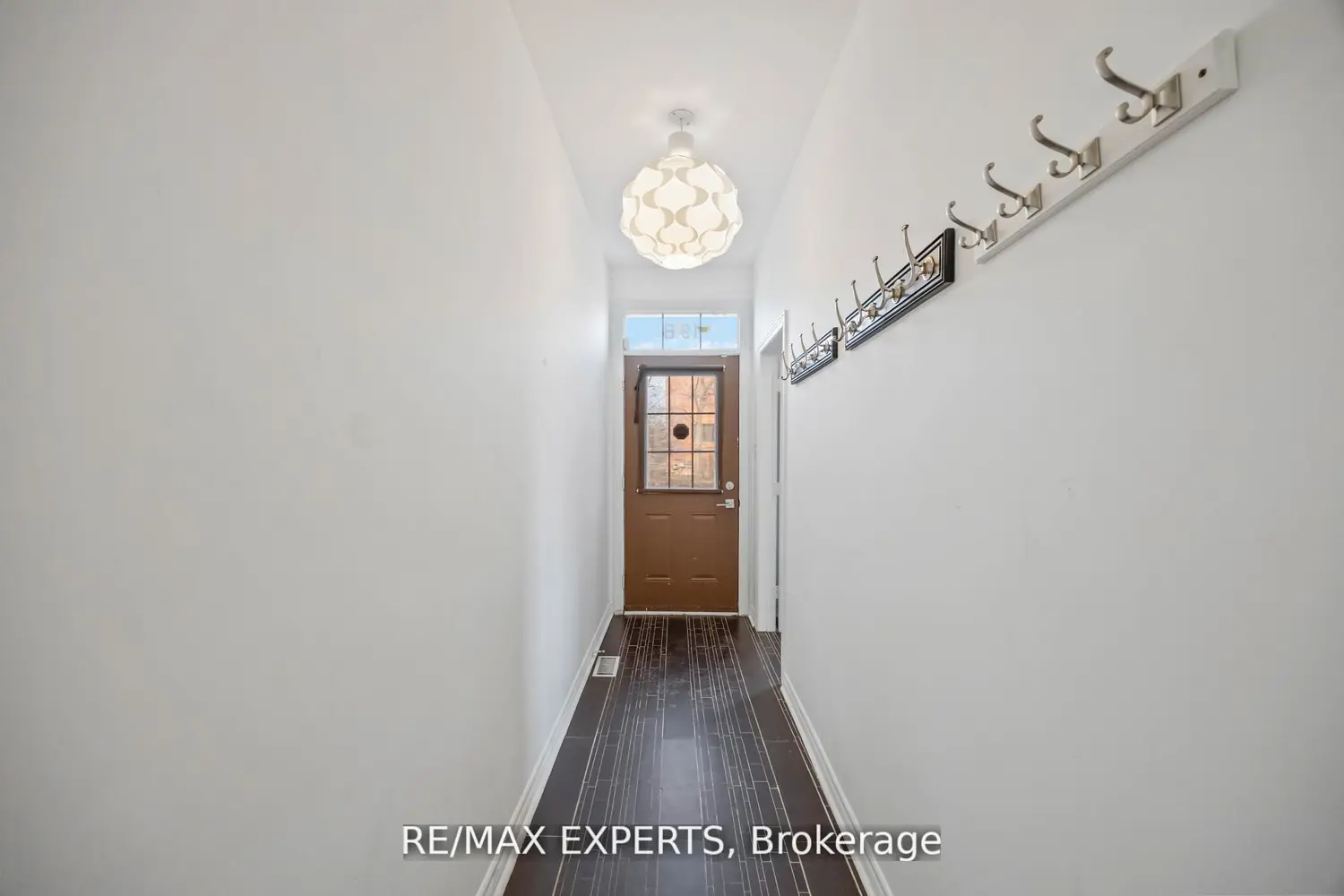 Additional image 4 of 19B Oak Street