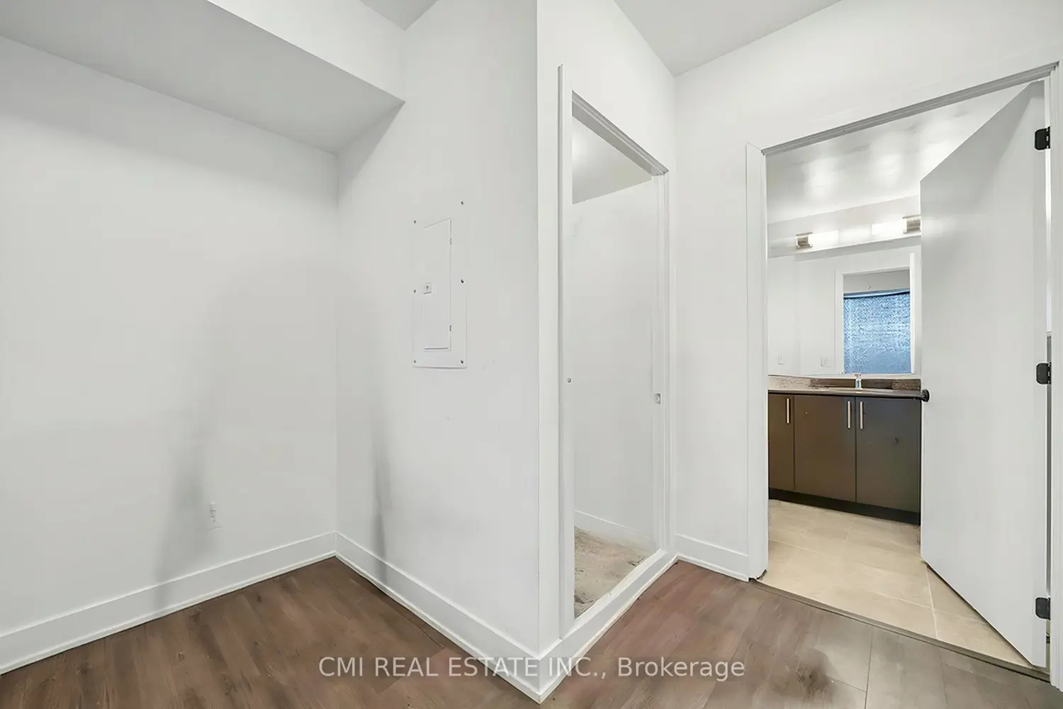 Additional image 13 of 2450 Old Bronte Road 242