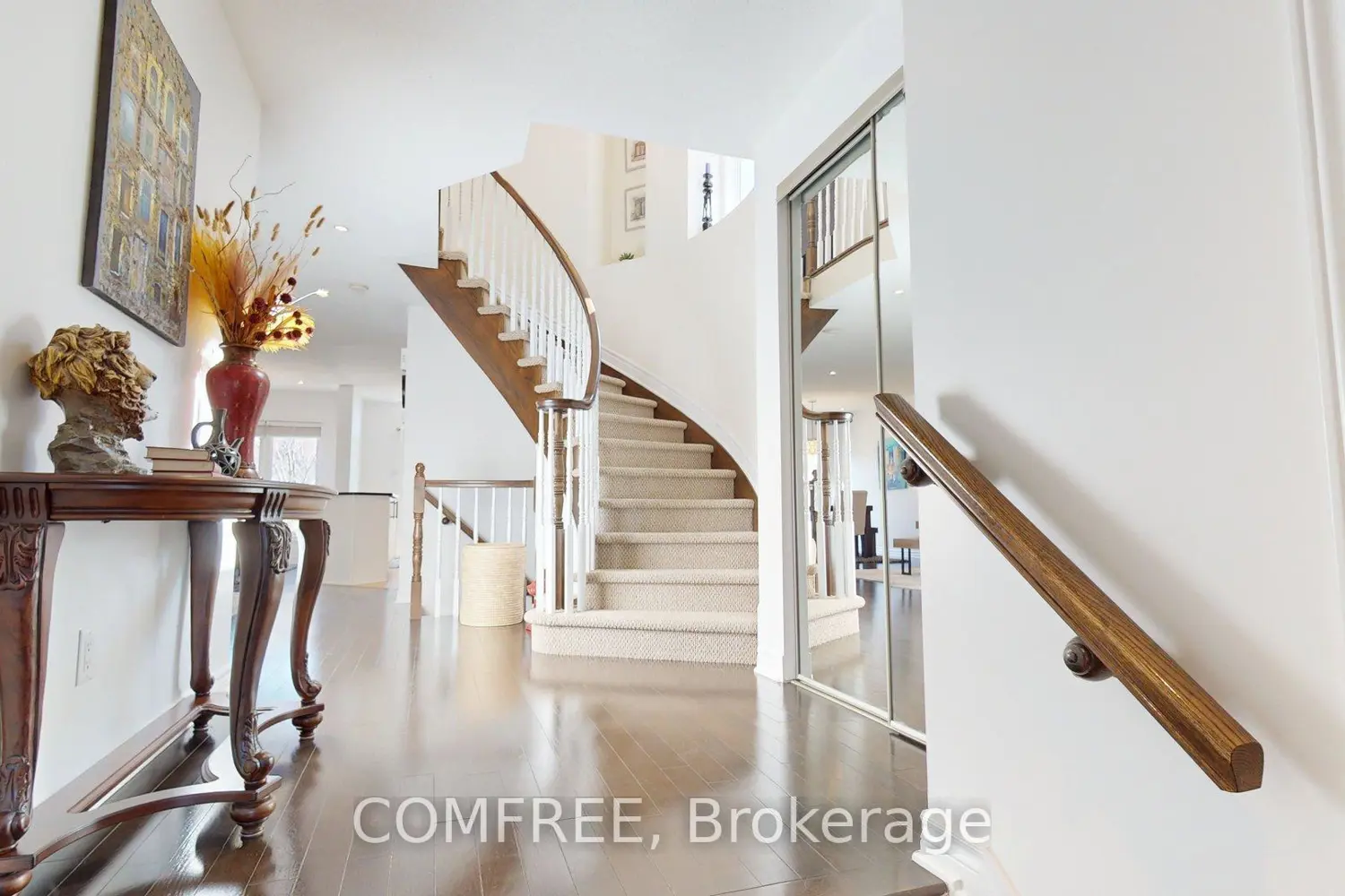 239 Hunterbrook Street photo 4