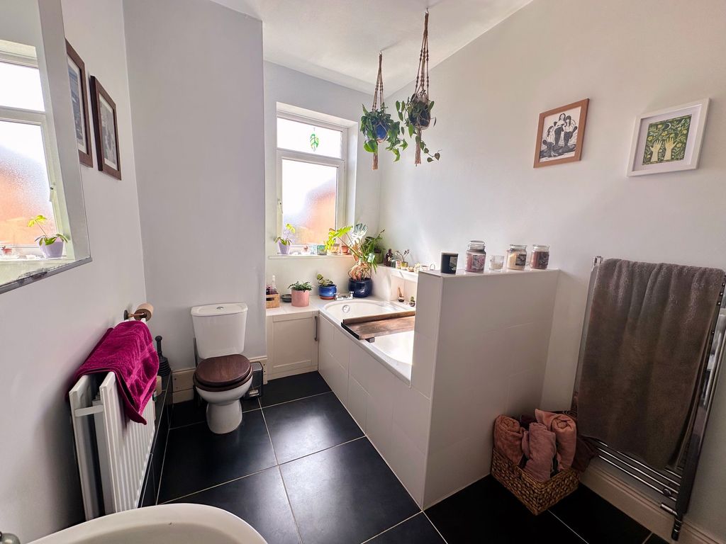 Additional image 18 of 4 bed maisonette for saleAvenue Road, Gateshead NE8