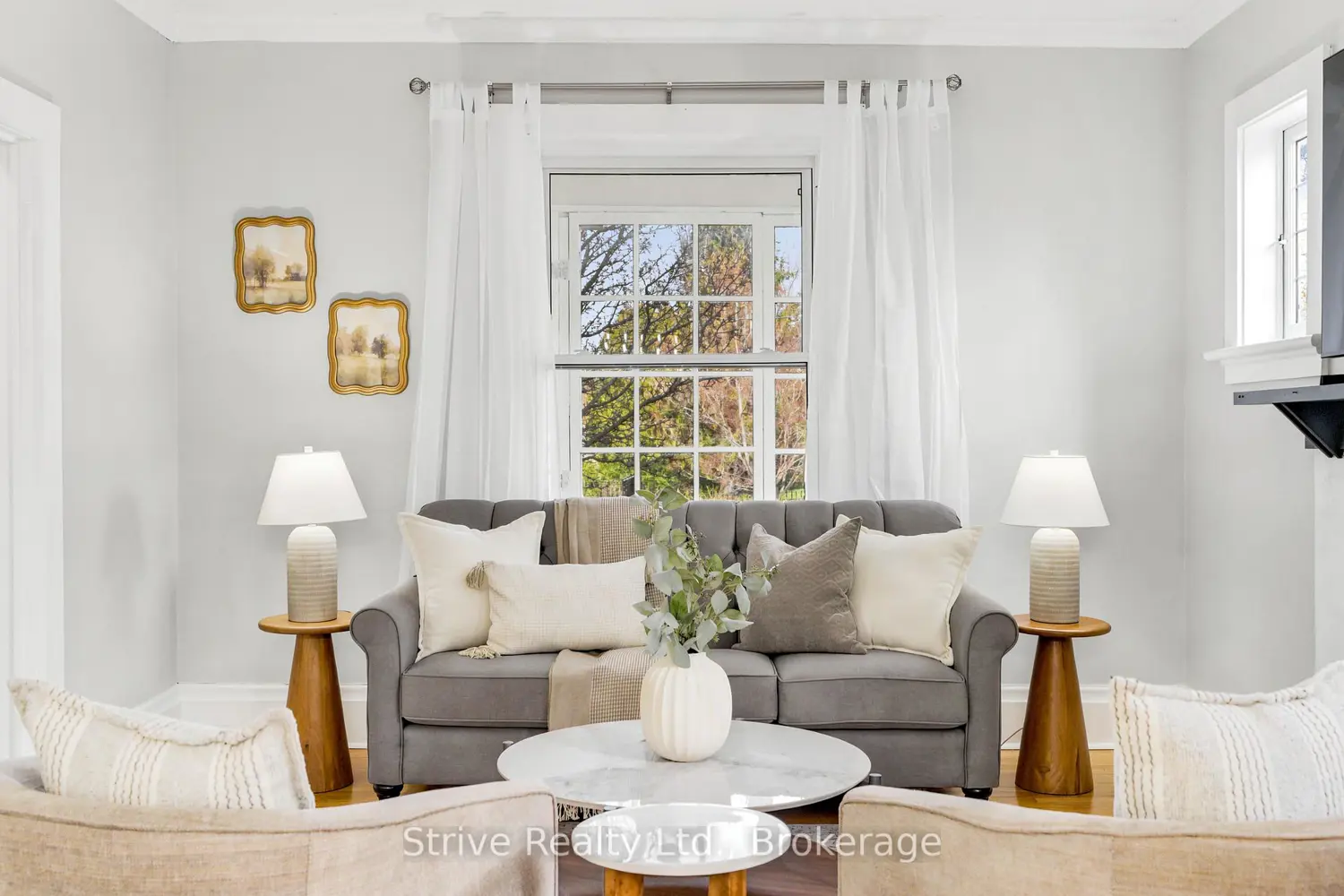 10 Julia Street photo 3