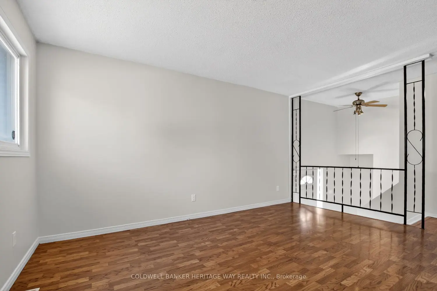 442 Joseph Street photo 4