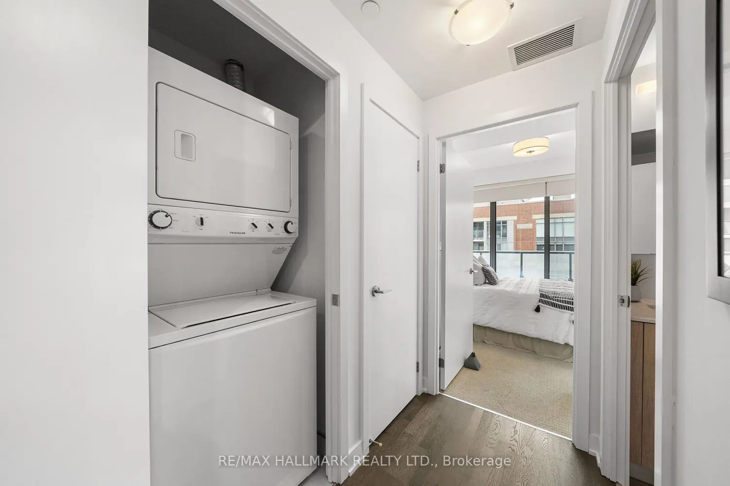 Additional image 18 of 1815 Yonge Street 1106