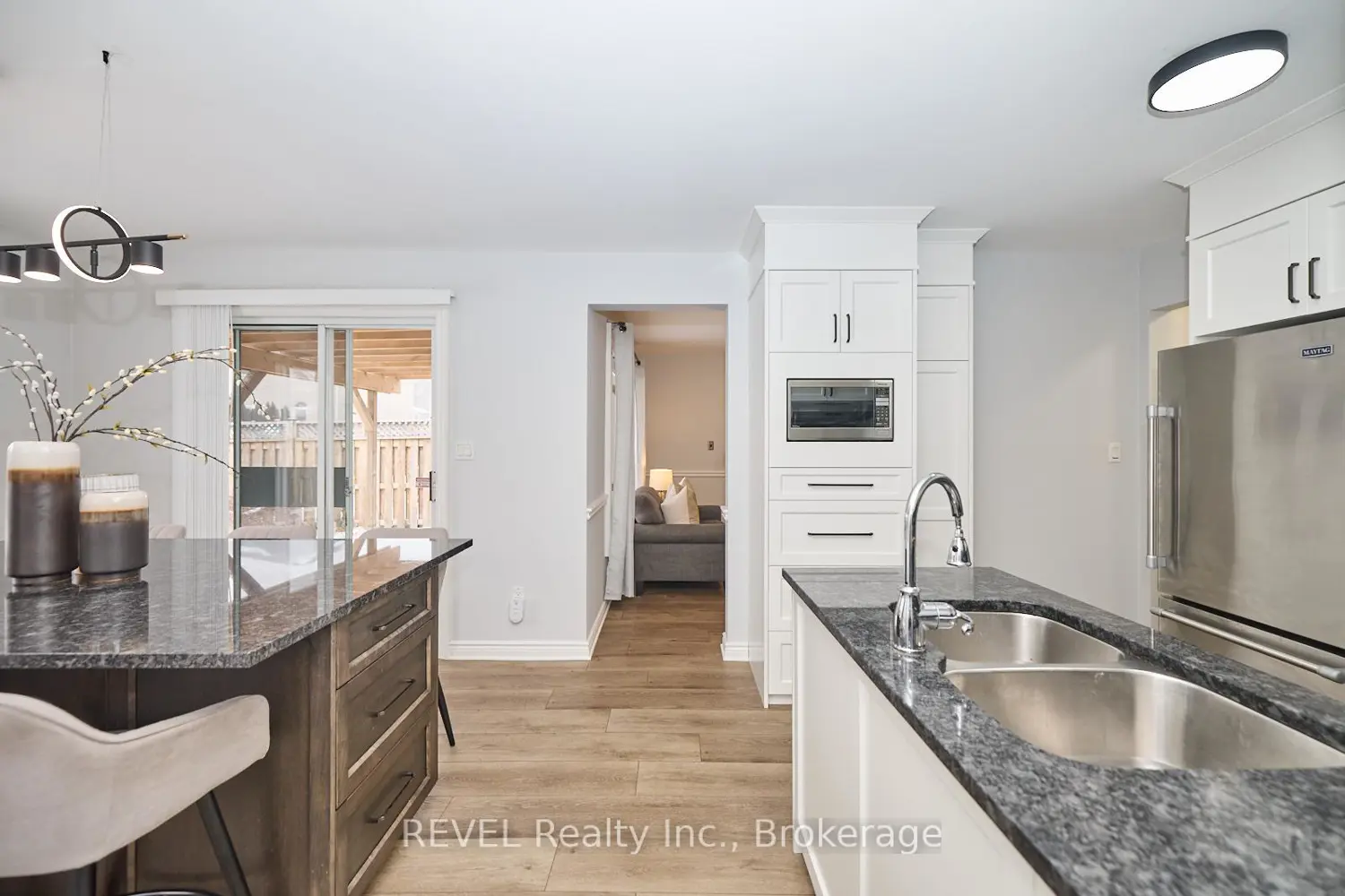 Additional image 5 of 8007 Oakridge Drive