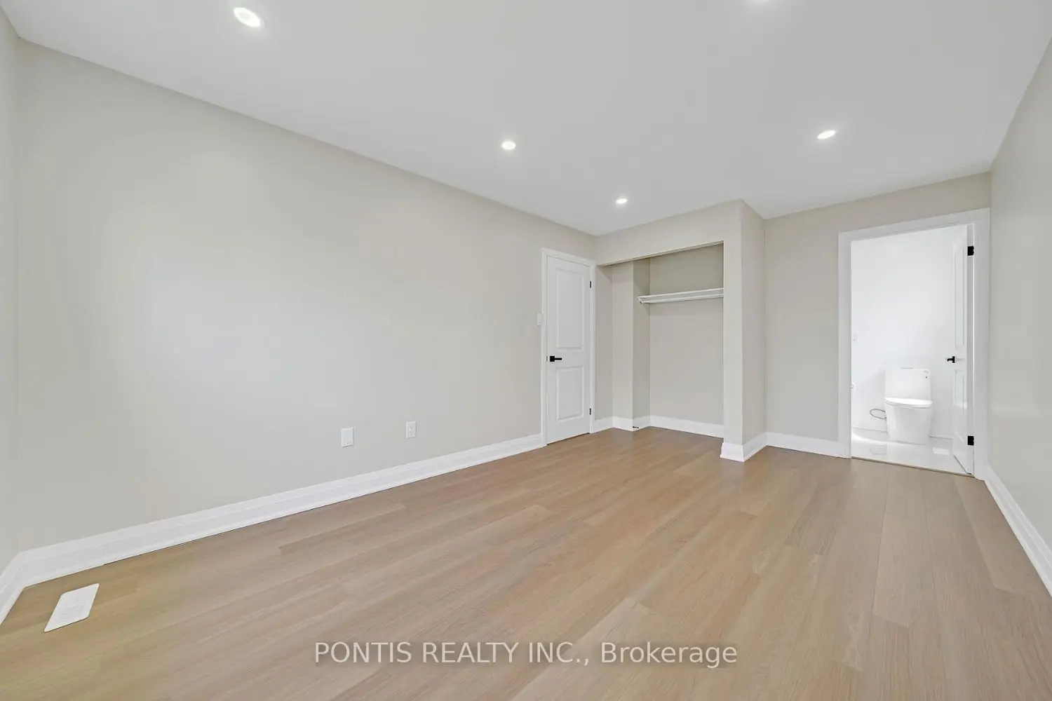 110 Michael Boulevard photo 5