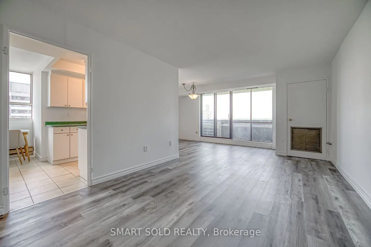 Additional image 3 of 10 Stonehill Court 1009