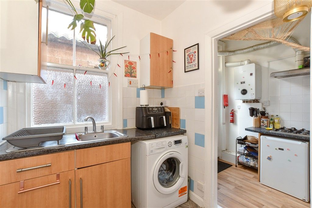 Additional image 15 of 3 bed flat for saleTennyson Road, Freshwater, Isle Of Wight PO40