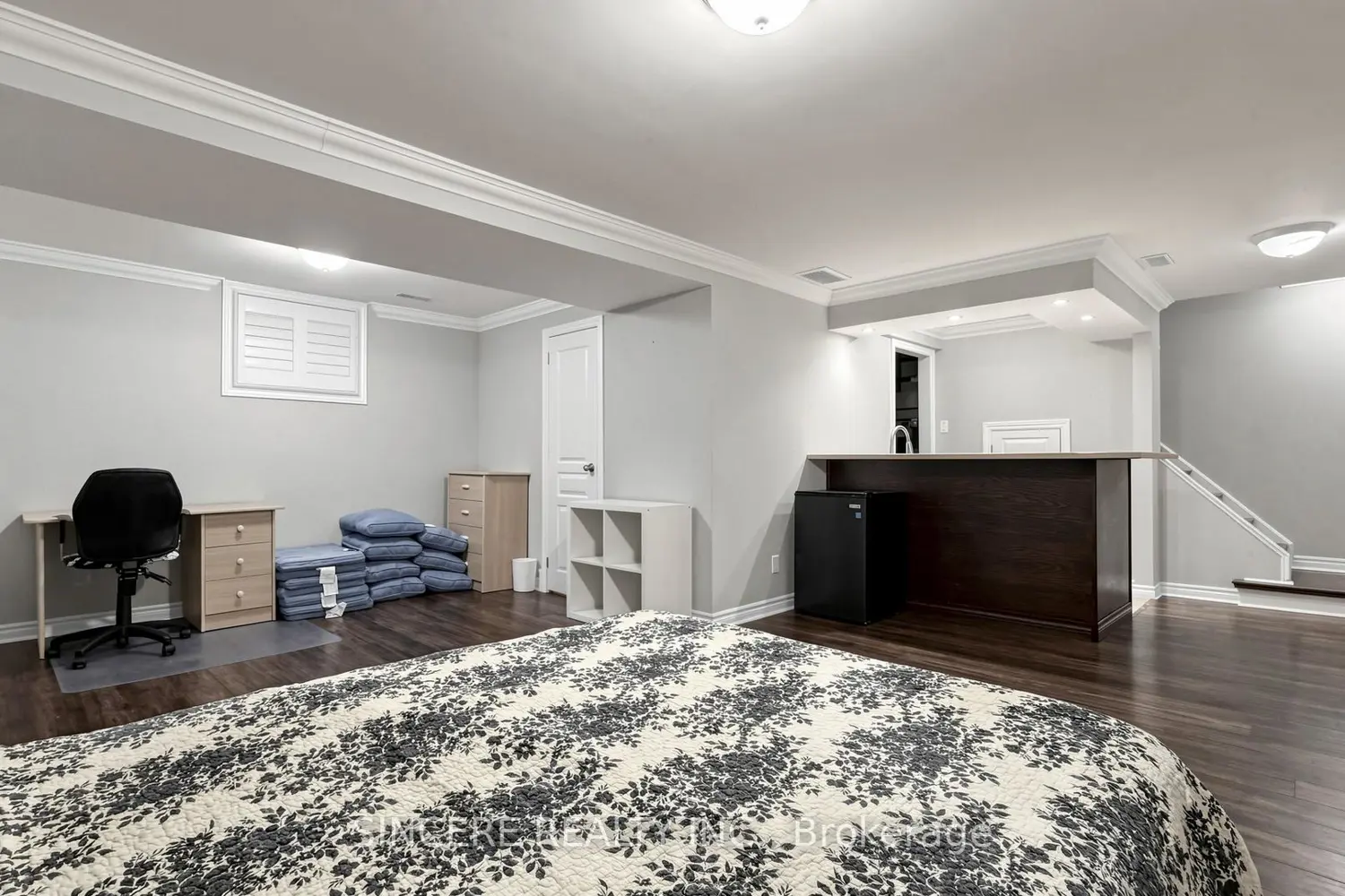 Additional image 10 of 592 Canewood Crescent