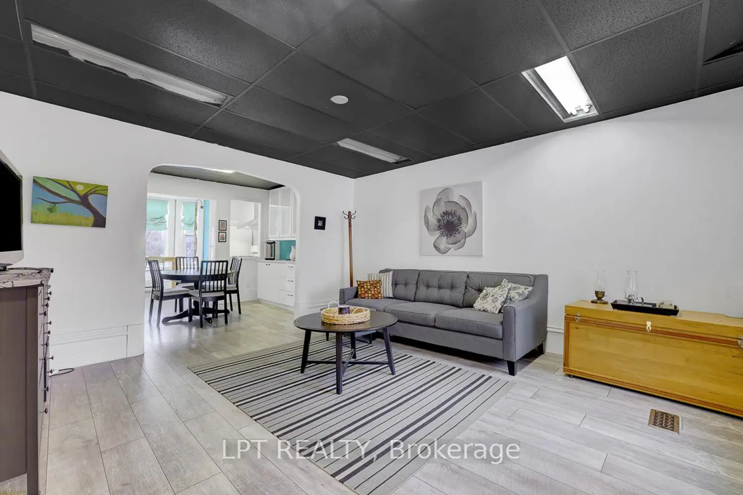 Additional image 17 of 8197 Victoria Street
