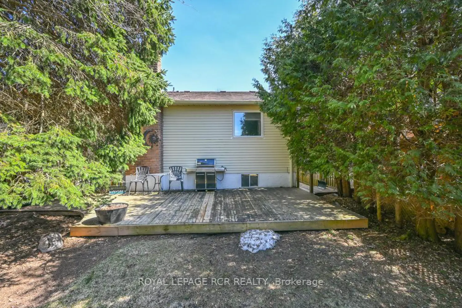 Additional image 19 of 73 Dufferin Street