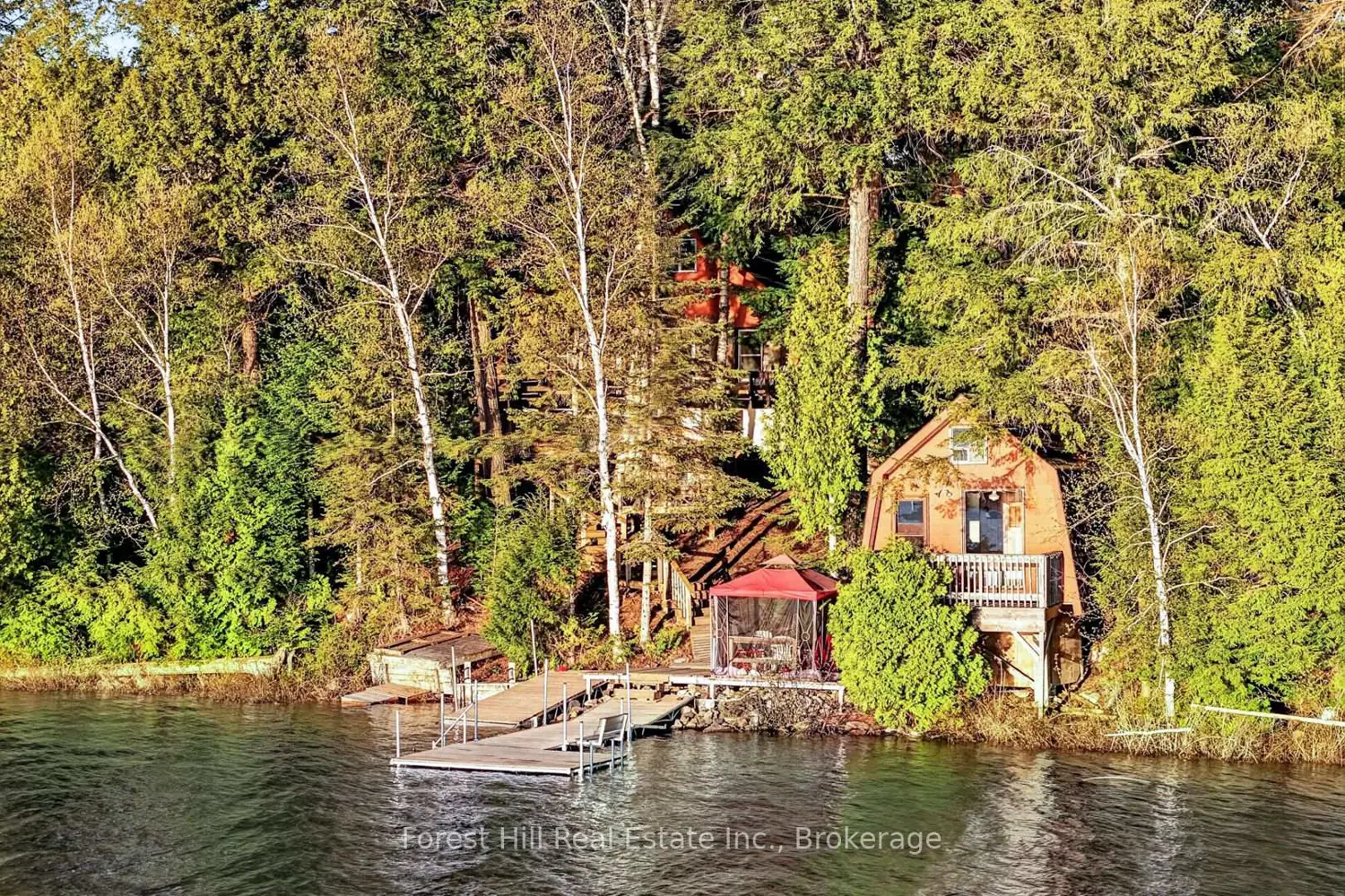 136 Rock Point Road photo 4