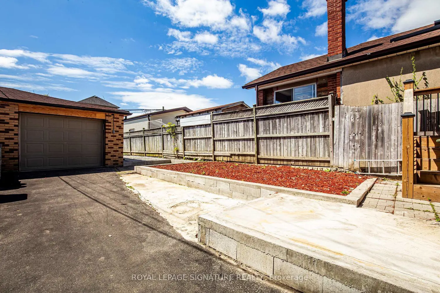Additional image 17 of 19 Schell Avenue
