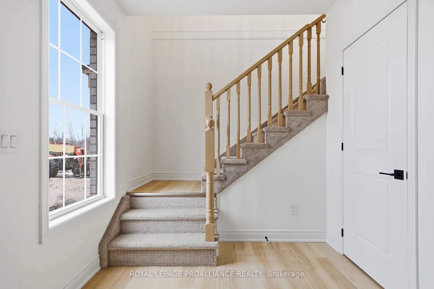 Additional image 5 of 922 Kerr Street