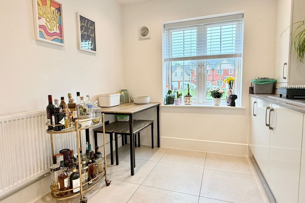 Additional image 8 of 4 bed semi-detached house for saleCaspars Way, Fordingbridge SP6