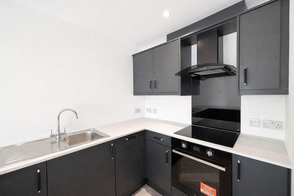 Additional image 4 of 2 bed flat for saleBridge Road, Great Yarmouth NR30