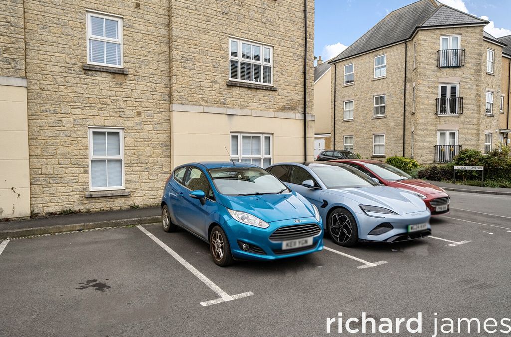 Additional image 14 of 2 bed flat for saleTruscott Avenue, Redhouse, Redhouse SN25