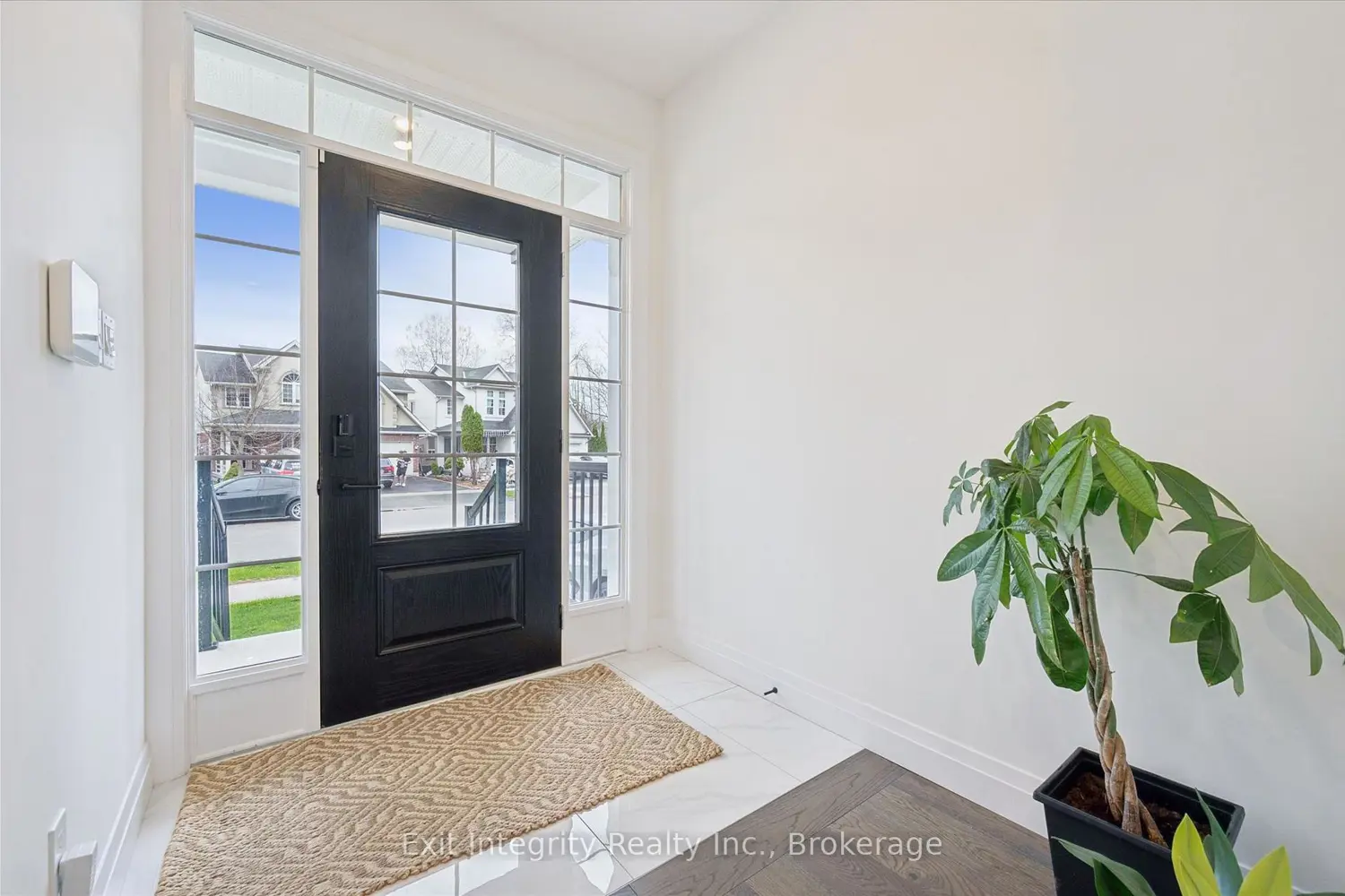 213 Fallowfield Drive photo 3