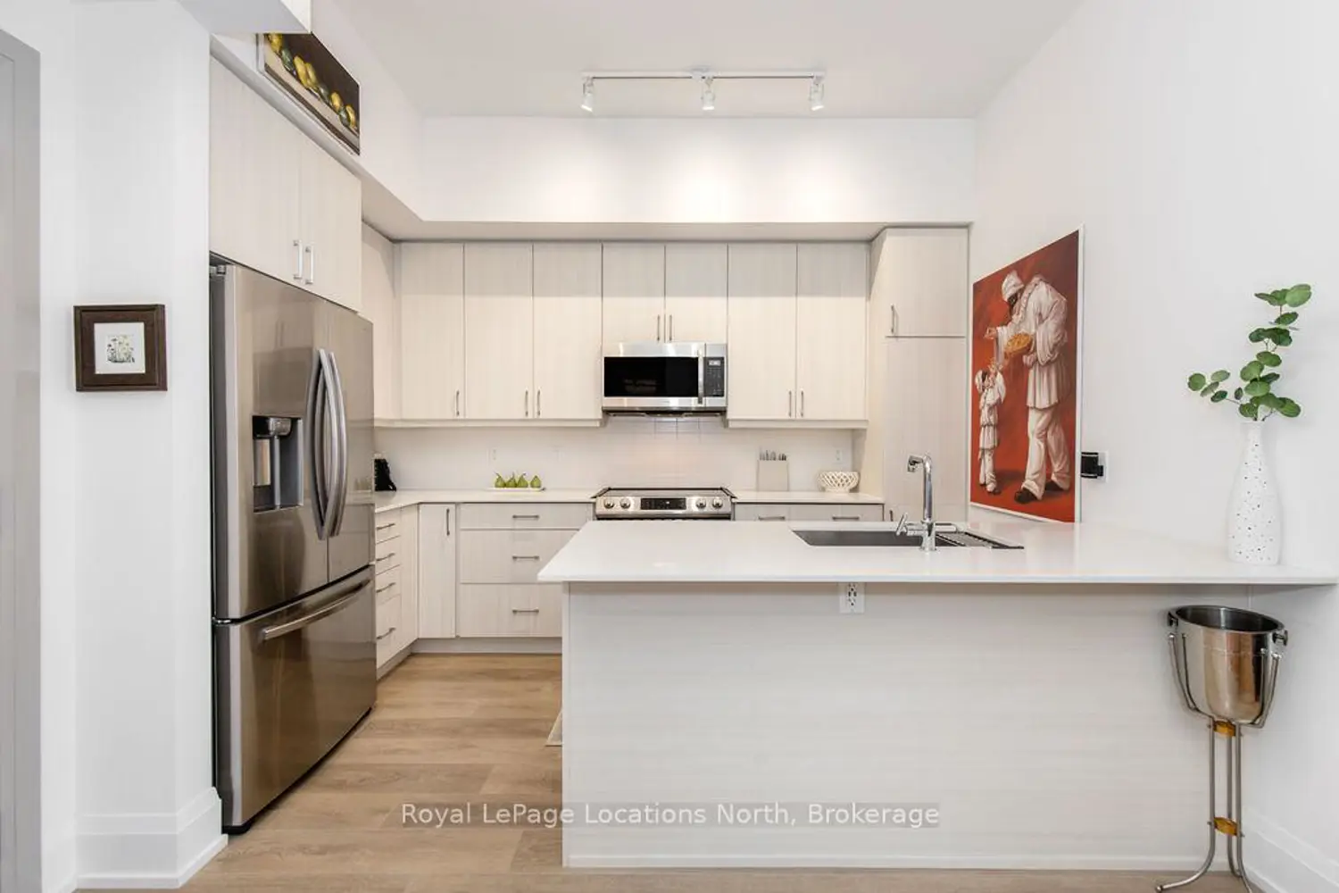 1 Hume Street 501 photo 5