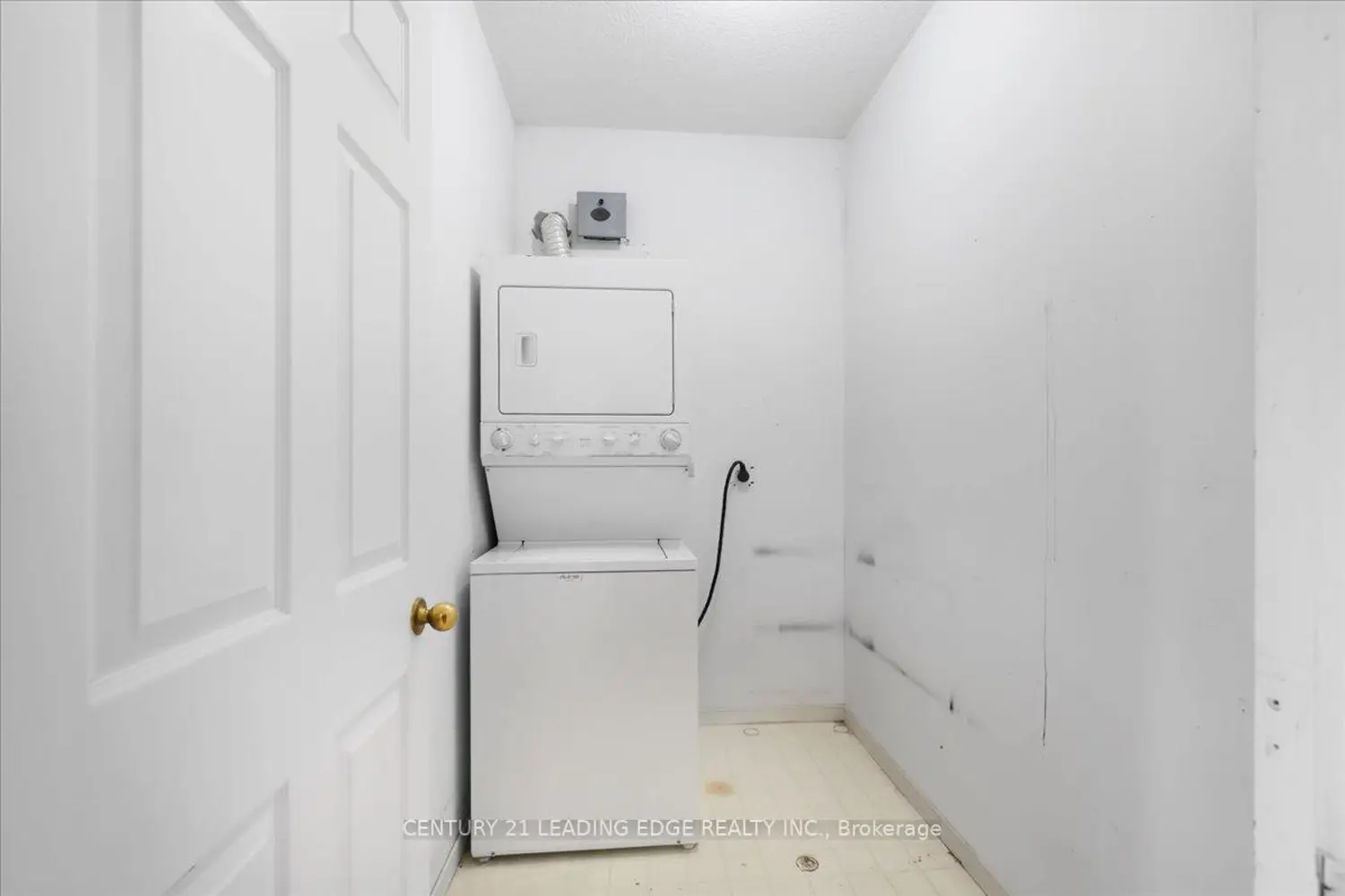 Additional image 17 of 2511 Lakeshore Road 719