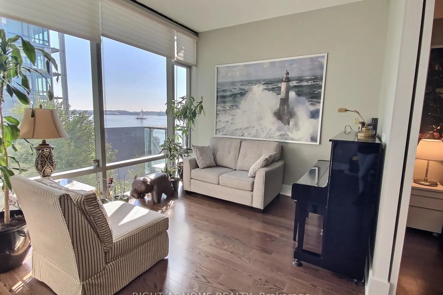 Additional image 4 of 39 Queens Quay 515