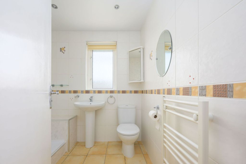 Additional image 22 of 4 bed semi-detached house for sale39 Oxgang Road, Grangemouth FK3