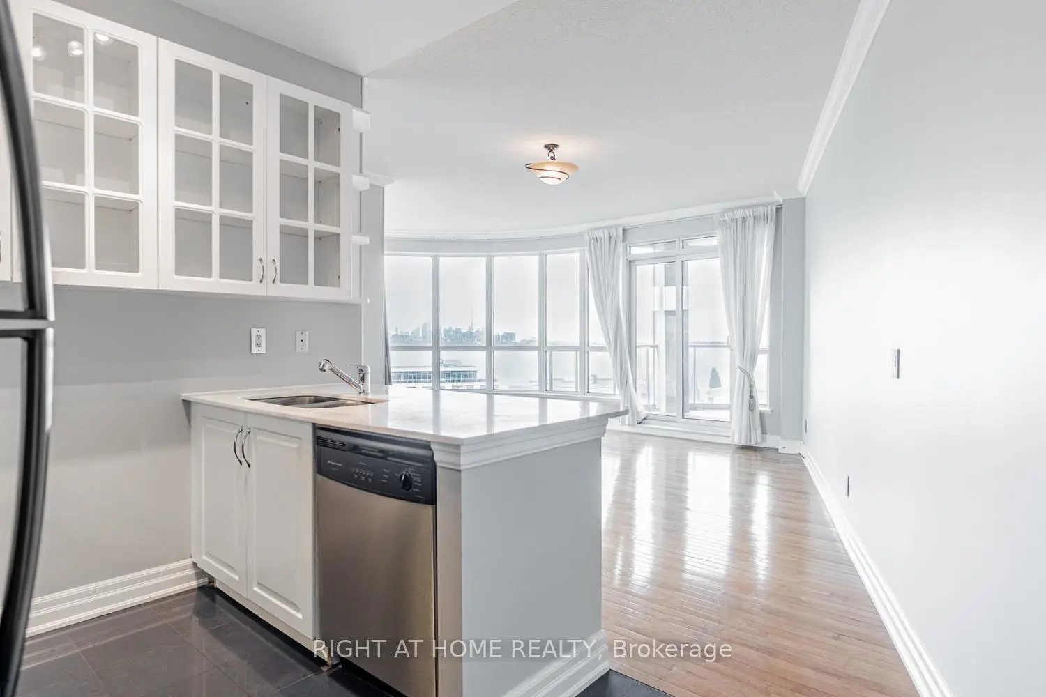 Additional image 3 of 2087 Lake Shore Boulevard 1503